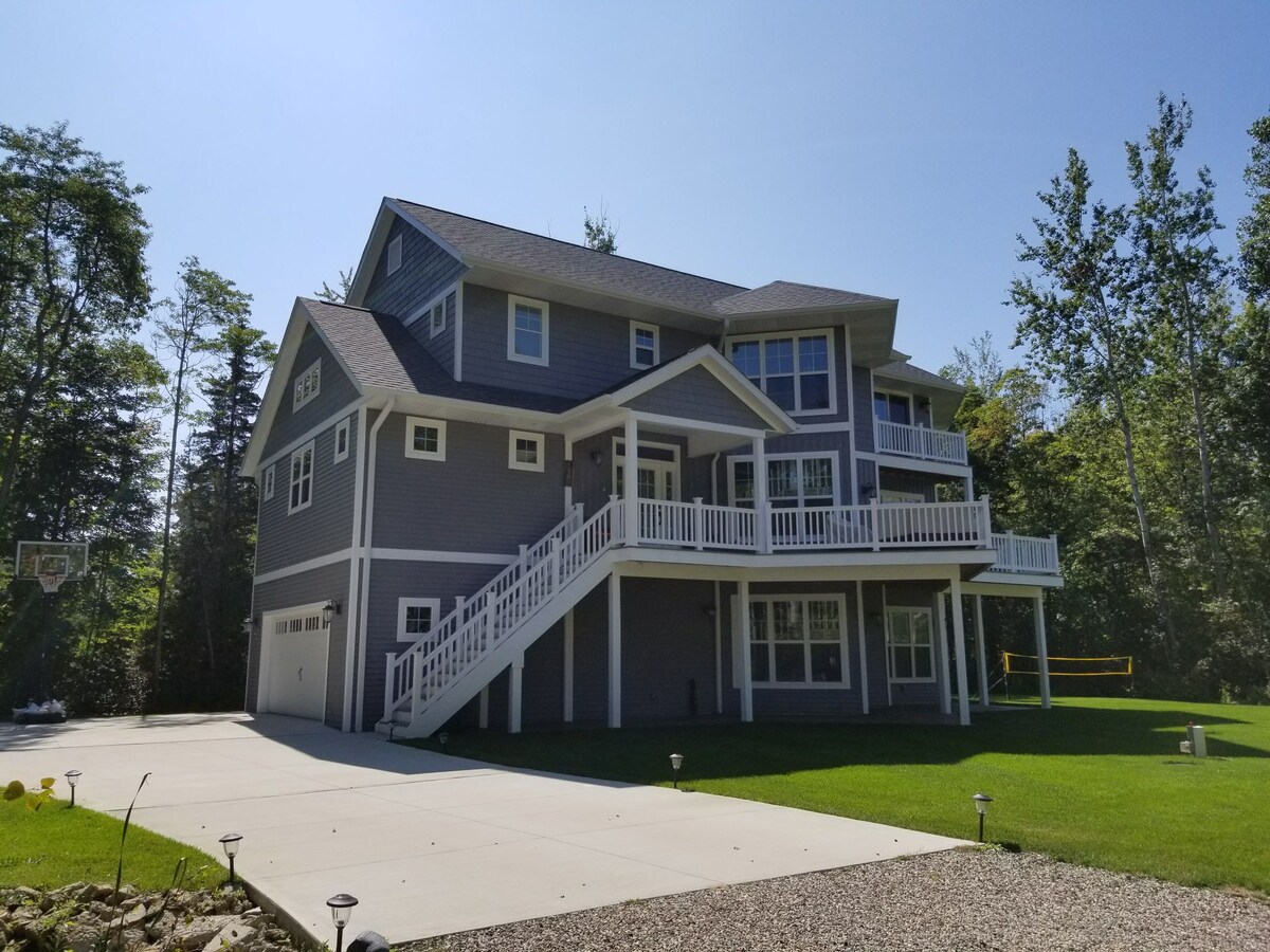 Luxury haven south rentals vacation michigan